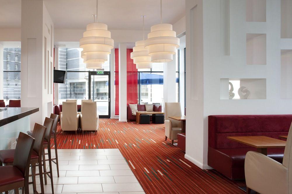 Express Centre - Armouries By Ihg Hotel