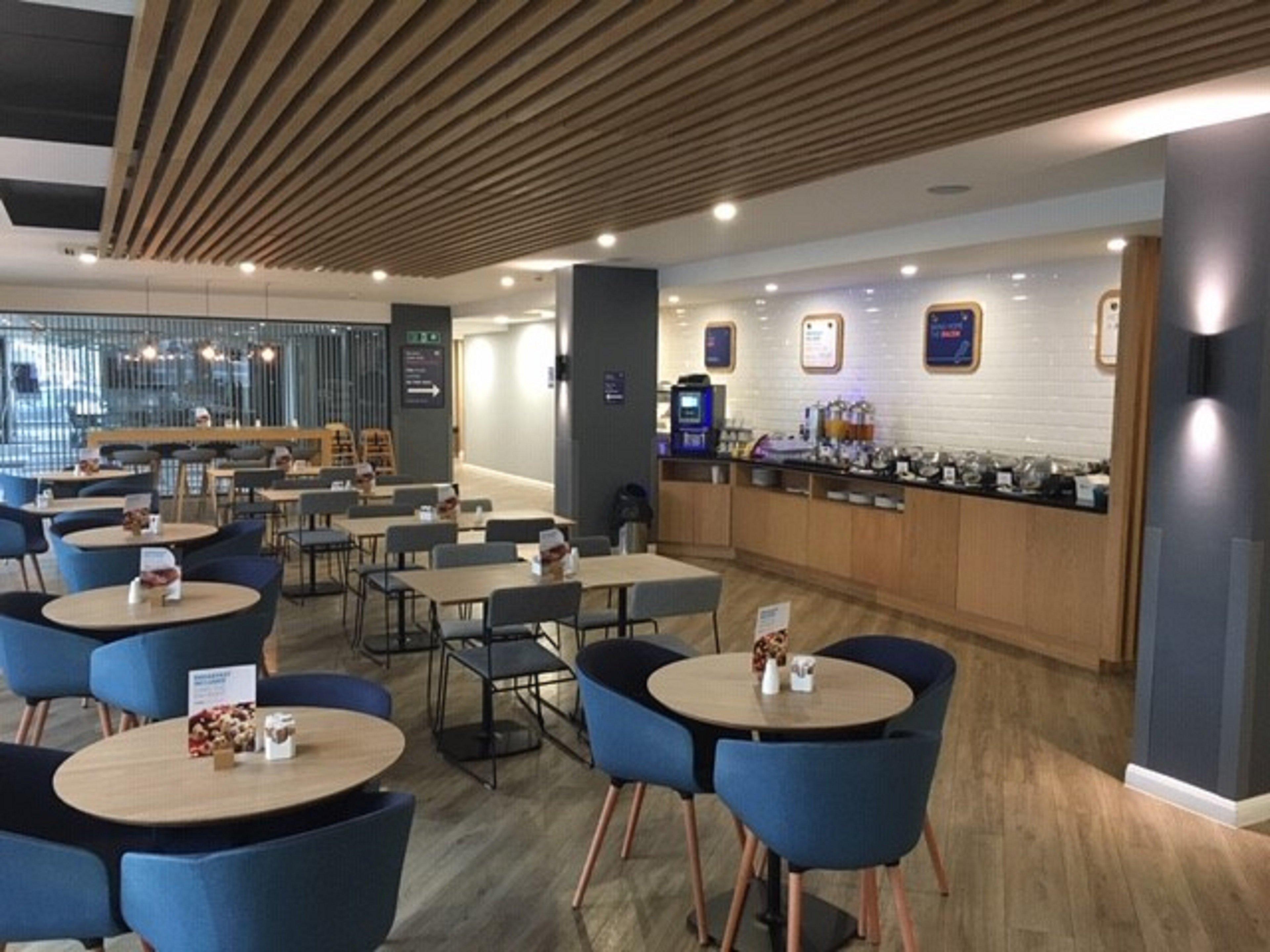 Hotel Express Centre - Armouries By Ihg